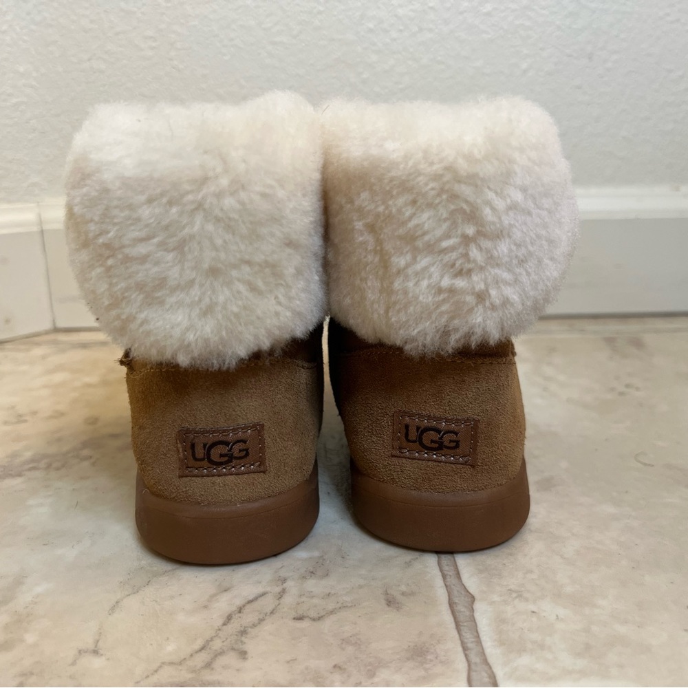 Kids Authentic Ugg boots - slightly used Size 11 (toddler)